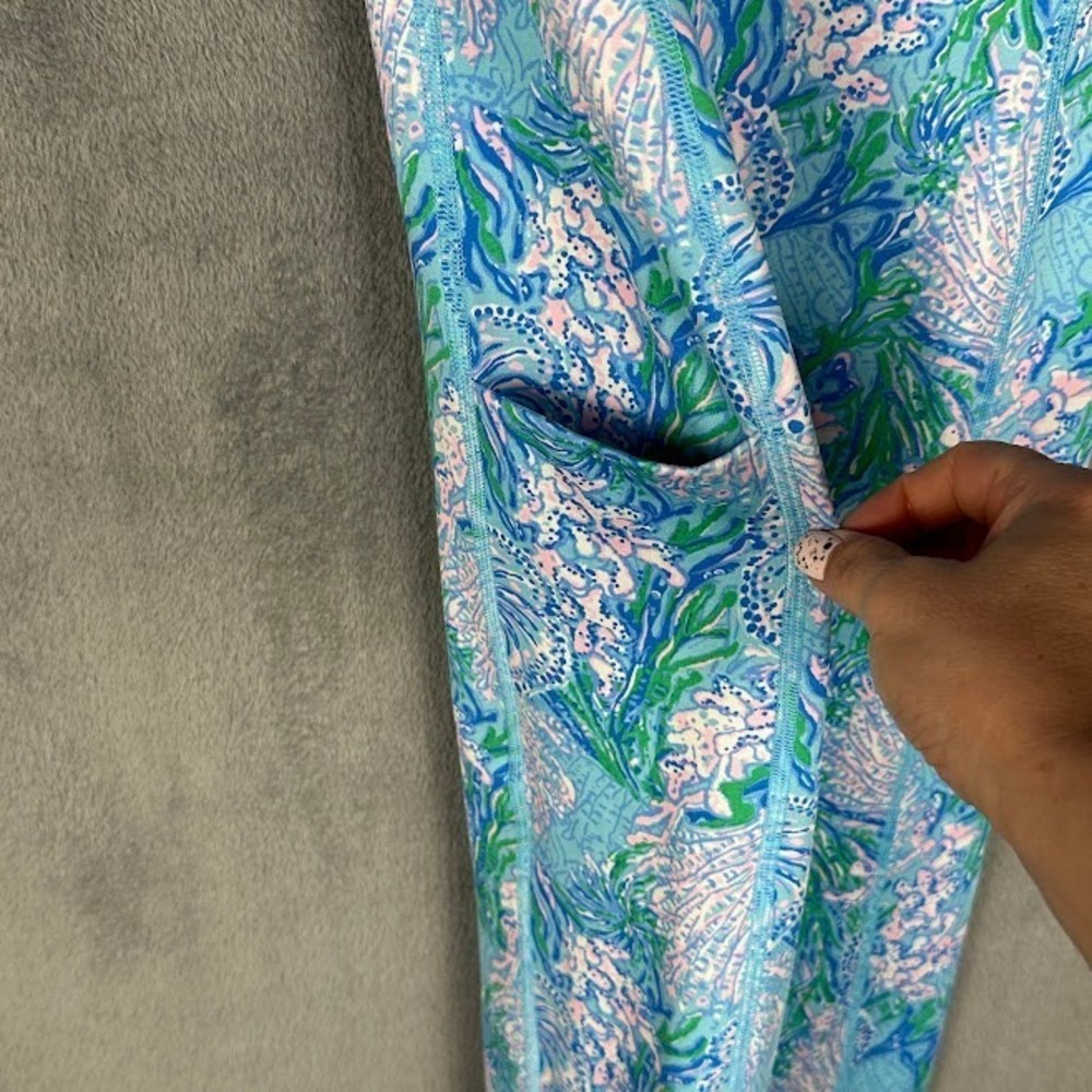 Lilly Pulitzer Luxletic  Carpe Vita Jumpsuit Womens Small Blue Floral Tropical - Picture 5 of 14